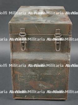 Caisse pour Tellermine 35. Case for Tellermine 35 anti-tank mine.