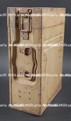 Caisse 2 chargeurs 2 cm Flak.30/38. Crate for two 2 cm Flak 30 / 38 magazines