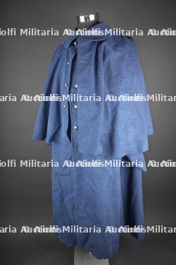 Manteau à rotonde. Greatcoat with rotonde