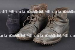 Paire de brodequins 1917. Pair of ankle boots, 1917 pattern