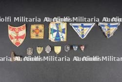 Ensemble insignes JEC et divers. Group of JEC badges and miscellaneous items