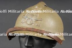Casque Adrian 1915 artillerie. Adrian helmet model 1915 artillery