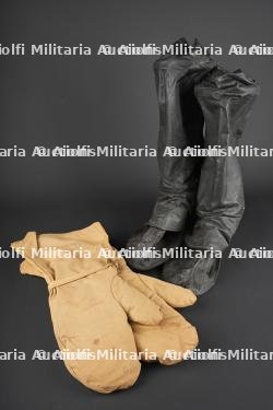 Accessoires d'uniforme britannique. British uniform accessories.