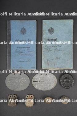 Lot plaques d'identité et livrets individuels.Lot of identity discs and individual service booklets