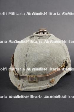 Casque à pointe prussien M1915 avec couvre casque. Prussian M1915 pickelhaube with helmet cover