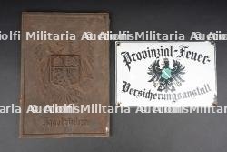 Plaque en fonte Saarbrucken et plaque émaillée d'assurance incendie du Rheinland. Cast-iron plaque from Saarbrücken and enamel fire insurance plaque from the Rhineland.