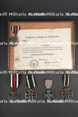 Lot médailles croix de fer et combattant 14-18. Lot of medals including Iron Cross and 1914–1918 veterans’ awards.