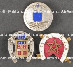 Lot d'insignes d'artillerie. Artillery insignias. — miniature 2