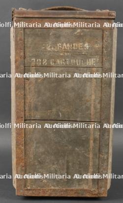Boite Hotchkiss et bretelles. Hotchkiss ammunition box and straps — miniature 2