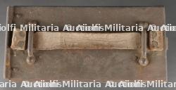 Boite Hotchkiss et bretelles. Hotchkiss ammunition box and straps — miniature 4