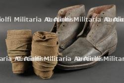 Paire de brodequins 1917. French 1917 boots.