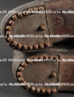 Paire de brodequins 1917. French 1917 boots. — photo 7