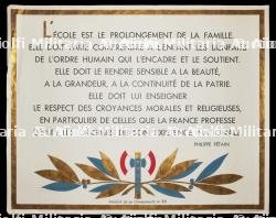Lot d'affiches et documents. Lot of posters and documents — miniature 8