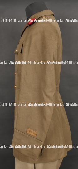 Lot d'uniformes. Uniforms set. — miniature 9