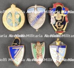 Lot d'insignes génie et pionnier. Engineer and pioneer insignia. — photo 1