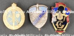 Lot d'insignes génie et pionnier. Engineer and pioneer insignia. — photo 3