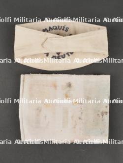 Lot d'insignes et brassards. Insignia and armbands. — miniature 6