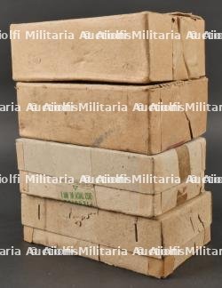 Boîtes de muntions de parachutage vides. Empty parachute drop munitions boxes — miniature 5