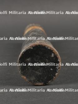 Tube pour charge primaire. Tube for primary charge. — miniature 5