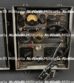 Radio parachutable Type 3 MkII. Parachutedroppable radio Type 3 MkII — miniature 8