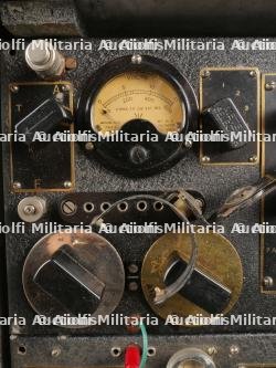Radio parachutable Type 3 MkII. Parachutedroppable radio Type 3 MkII — miniature 12