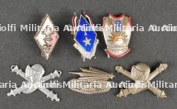 Lot d'insignes cavalerie. Cavalry insignia. — miniature 8