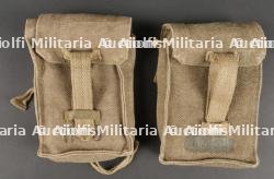 Ensemble Pochettes à pansements Commandos Parachutistes Type II 48 datée 1953. Commandos Parachutists Type II 48 dressing pouches set dated 1953 — miniature 2