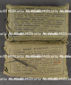 Ensemble Pochettes à pansements Commandos Parachutistes Type II 48 datée 1953. Commandos Parachutists Type II 48 dressing pouches set dated 1953 — miniature 10
