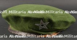 Béret 2ème Muong et insignes. 2nd Muong beret and insignia — miniature 4
