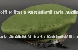 Béret 2ème Muong et insignes. 2nd Muong beret and insignia — miniature 5