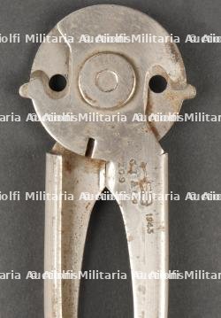 Ensemble d'outils parachutés. Parachuted tool kit — photo 4