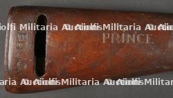 Crosse Carabine USM1 du LieutenantColonel Huguet des Maquis d'Auvergne. USM1 carbine stock of Lieutenant Colonel Huguet of the Maquis — miniature 2