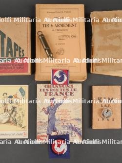 Lot compagnons de France et scout. Lot Companions of France and Scout — miniature 3