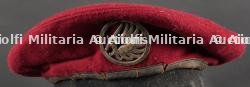 Béret rouge parachutistes en 3 parties. Red beret paratroopers three piece