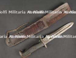 Baïonnette M1 avec son fourreau M6. M1 bayonet with M6 scabbard