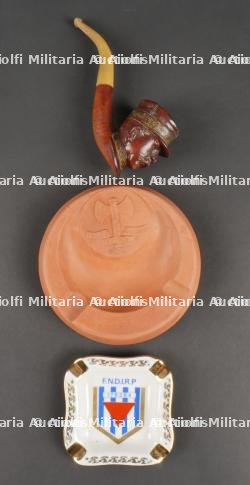 Lot d'effets de fumeur Vichy. Lot of Vichy smoking accessories