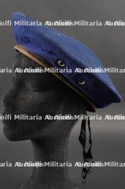 Béret Bleu Roy Réglementaire en 3 parties. Royal blue regulation beret three piece — photo 3