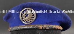 Béret Bleu Roy parachutistes Tailleur. Blue Royal paratrooper beret tailormade