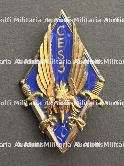 FRANCE PARACHUTISTES. FRENCH PARATROOPERS.