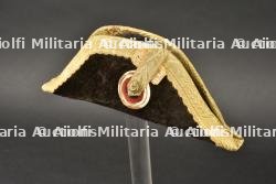 Ensemble de miniatures de bicornes et sabretache — miniature 2