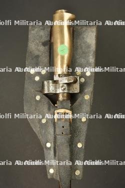 Baïonnette Rosalie modèle 1886 sans quillon avec porte fourreau riveté — photo 2