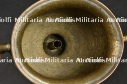Coupe en artisanat de tranchée avec attributs Russes — photo 4