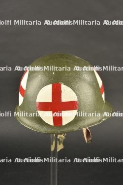 Reproduction de casque infirmier US. — miniature 8