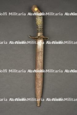 Poignard artisanal sur base d'un sabre d'officier allemand