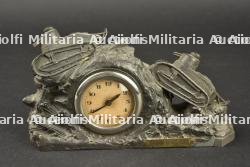 Horloge du 502 Régiment de Chars de Combat avec FT17