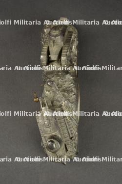 Horloge du 502 Régiment de Chars de Combat avec FT17 — miniature 2