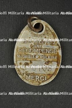 Insignes et plaques d'identités — miniature 2