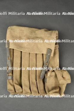 Reproduction porte chargeur MP40.