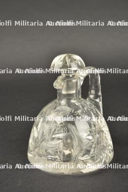 Carafe en cristal à motif de croix de fer