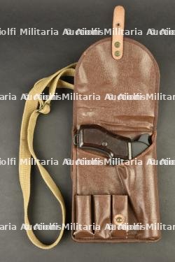 Pistolet lance fusée tchèque avec sa sacoche
